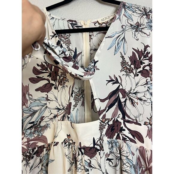 AUDREY 3+1 dolman sleeve peek a boo floral romper sz large - Picture 2 of 7